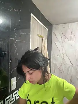 lynn9000 online show from September 2025 05:45:02 AM