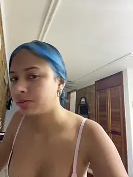 Snapshot of lynn9000 chatting on May 2026 12:06:02 AM lynn9000 online show from May 2026 12:06:02 AM