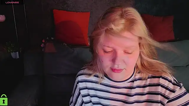 Snapshot of Michele_Greenn chatting on July 2026 01:08:01 AM Michele Greenn online show from July 2026 01:08:01 AM