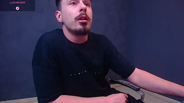 EnzoRace online show from December 2025 06:05:02 PM