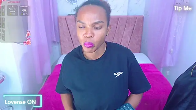 mia  thomson  online show from April 2026 02:44:02 AM