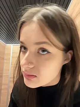 KittyQueeny online show from September 2025 02:11:01 PM