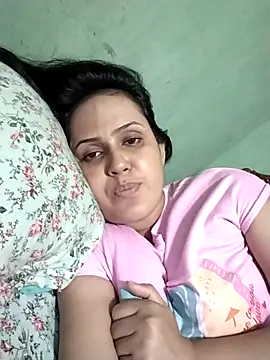 Snapshot of Nil_pori87 chatting on August 2026 01:03:01 PM Nil pori87 online show from August 2026 01:03:01 PM