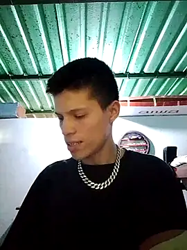 elinnki online show from December 2025 08:05:01 PM