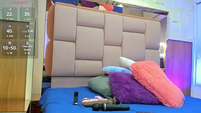 valeriahenao1 online show from September 2025 07:14:02 PM