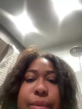 Snapshot of reinagotthroat chatting on February 2026 11:39:02 AM reinagotthroat online show from February 2026 11:39:02 AM