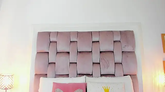 HarleyQueen666 online show from November 2025 11:20:01 AM