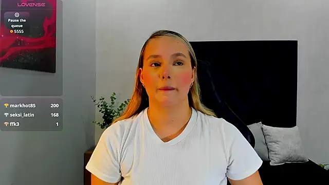 Emmaa white  online show from July 2026 05:28:02 PM