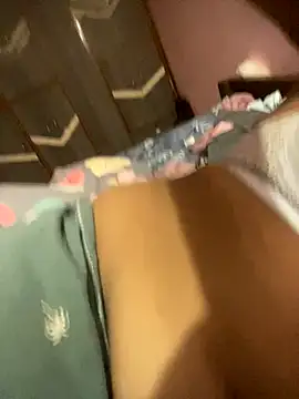 Snapshot of mona_15 chatting on January 2026 06:21:02 PM mona 15 online show from January 2026 06:21:02 PM