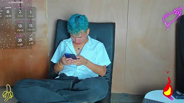 spicy adonhis online show from October 2025 10:58:02 AM