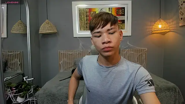 nathanclay online show from October 2025 03:39:02 AM