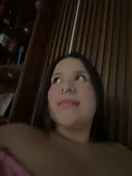 Snapshot of SamanthaDiamonds_ chatting on October 2025 09:56:01 PM SamanthaDiamonds online show from October 2025 09:56:01 PM