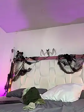 Snapshot of SamanthaDiamonds_ chatting on October 2025 11:37:02 PM SamanthaDiamonds online show from October 2025 11:37:02 PM