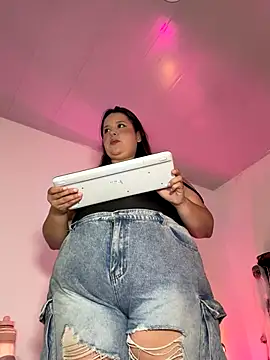 Snapshot of SamanthaDiamonds_ chatting on October 2025 12:30:02 AM SamanthaDiamonds online show from October 2025 12:30:02 AM