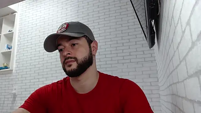 Snapshot of BombeiroHotx chatting on December 2025 05:32:01 PM BombeiroHotx online show from December 2025 05:32:01 PM