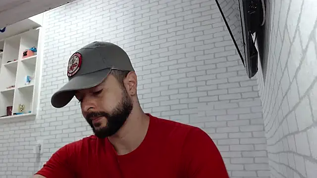 Snapshot of BombeiroHotx chatting on January 2026 07:50:02 PM BombeiroHotx online show from January 2026 07:50:02 PM