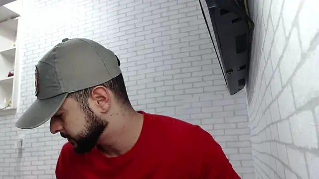 Snapshot of BombeiroHotx chatting on February 2026 07:32:02 PM BombeiroHotx online show from February 2026 07:32:02 PM