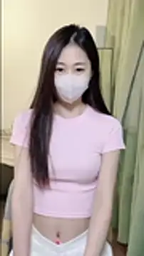 Ninii-b online show from December 2025 01:09:01 PM