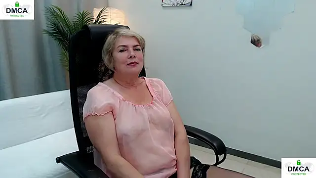 Snapshot of Pion_01 chatting on June 2026 05:12:01 AM Pion 01 online show from June 2026 05:12:01 AM