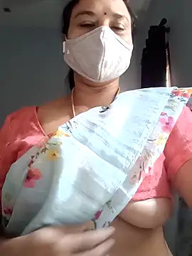 Snapshot of Tamil_Sivani chatting on February 2026 03:59:02 AM Tamil Sivani online show from February 2026 03:59:02 AM