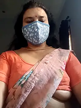 Snapshot of Tamil_Sivani chatting on February 2026 03:01:01 AM Tamil Sivani online show from February 2026 03:01:01 AM