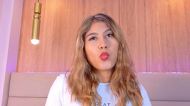 ZoehAngel online show from April 2026 11:26:02 AM