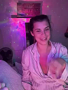 AlitaNova online show from October 2025 11:02:01 PM