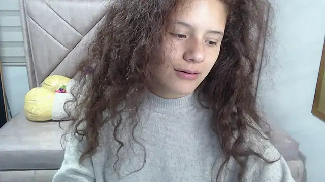 Snapshot of Velvet_Moon_V chatting on September 2025 01:12:02 PM Velvet Moon V online show from September 2025 01:12:02 PM