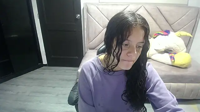 Snapshot of Velvet_Moon_V chatting on October 2025 01:23:01 PM Velvet Moon V online show from October 2025 01:23:01 PM