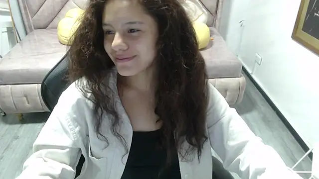 Snapshot of Velvet_Moon_V chatting on November 2025 01:11:01 PM Velvet Moon V online show from November 2025 01:11:01 PM