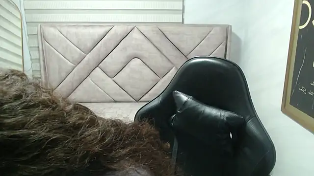 Velvet Moon V online show from February 2026 08:24:01 PM