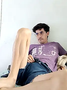 Snapshot of Dilanstrawberry chatting on March 2026 09:31:02 PM Dilanstrawberry online show from March 2026 09:31:02 PM