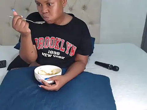 Lolly Ramochele online show from February 2026 09:21:01 PM