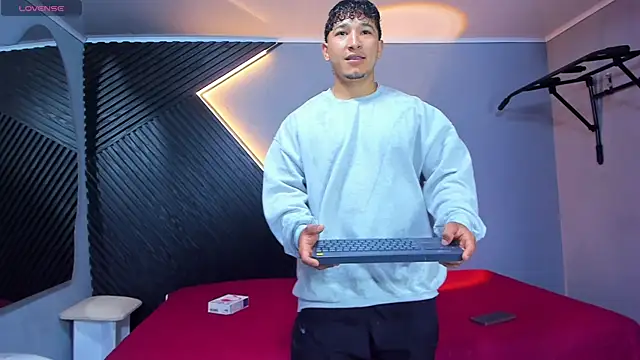 Horny nick18 online show from March 2026 01:12:02 PM