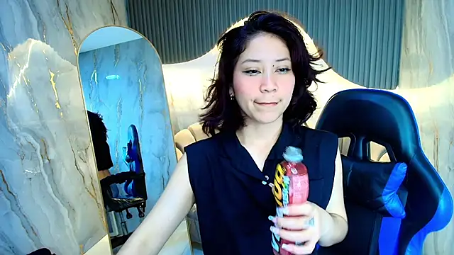 valentina r  online show from November 2025 03:20:02 AM