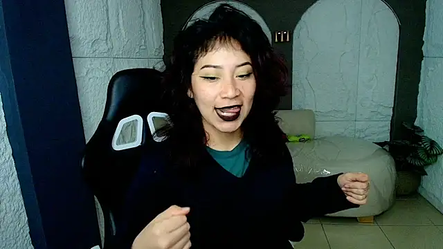 valentina r  online show from April 2026 02:58:01 AM