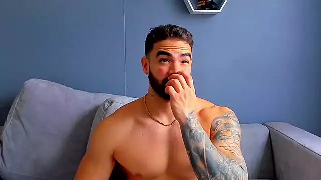 Paul Phoenix online show from September 2025 08:32:02 PM