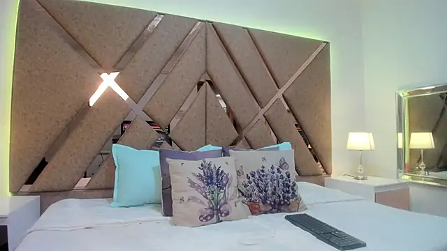 BelhaLawuo online show from September 2025 08:53:02 PM