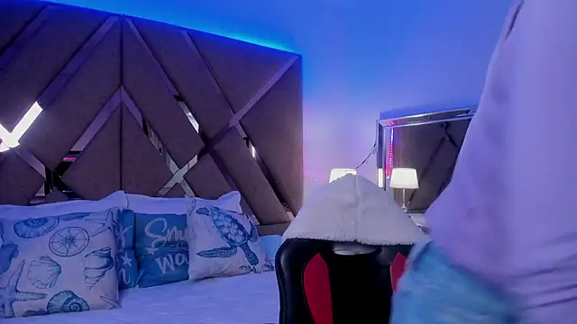 BelhaLawuo online show from October 2025 08:05:02 PM