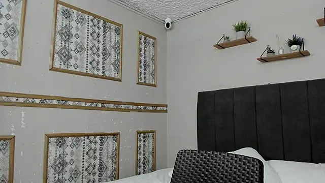 Riky Strong online show from November 2025 04:44:02 AM