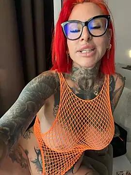 Snapshot of CatCoxx chatting on July 2026 05:31:02 AM CatCoxx online show from July 2026 05:31:02 AM
