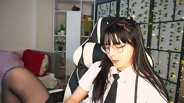 BereniceBattersby online show from September 2025 08:41:01 PM