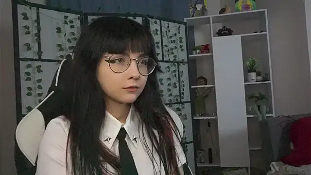 BereniceBattersby online show from September 2025 08:53:01 PM