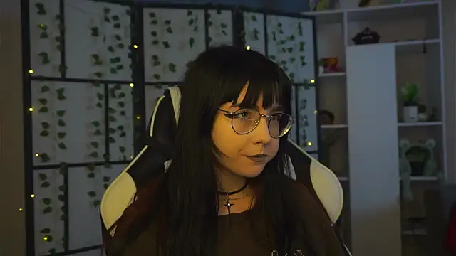 BereniceBattersby online show from September 2025 08:23:02 PM