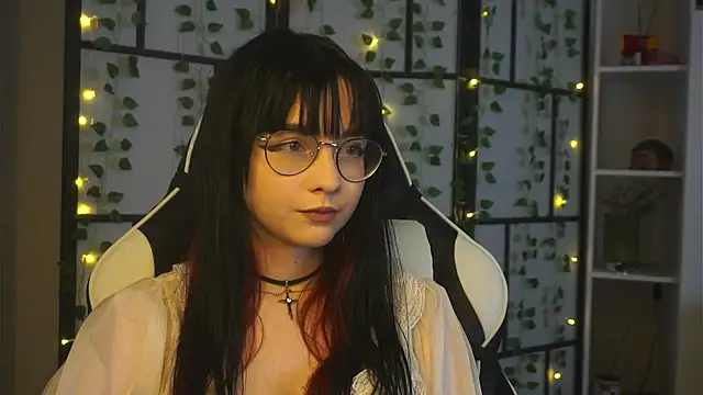 BereniceBattersby online show from October 2025 08:39:01 PM