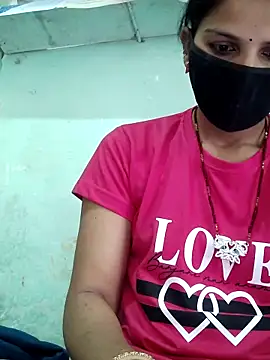 poojam93 online show from September 2025 02:35:01 AM