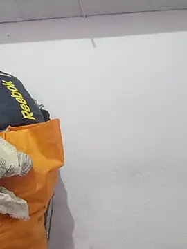 poojam93 online show from October 2025 02:14:02 AM