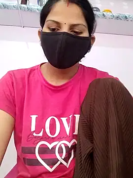 poojam93 online show from November 2025 03:27:02 AM