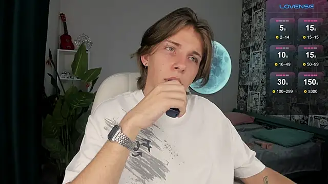 Snapshot of Robby_Manson chatting on September 2025 09:04:02 PM Robby Manson online show from September 2025 09:04:02 PM