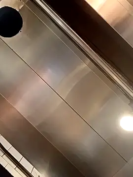 sarahkat86 online show from September 2025 04:41:01 PM